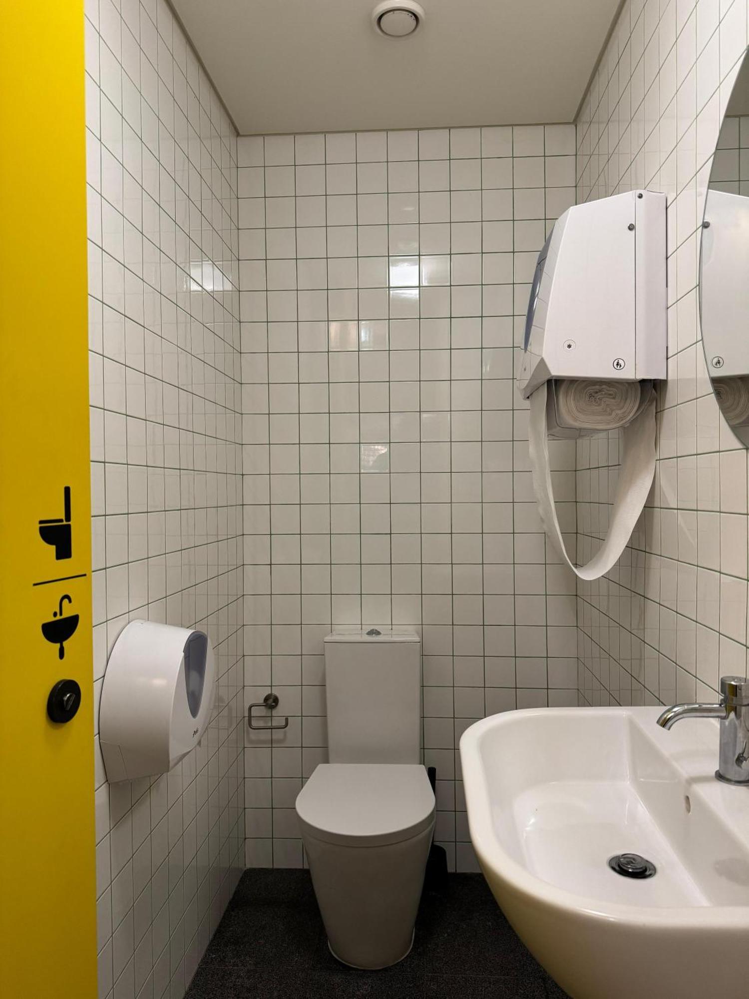 Surf & Sea Suites Parede Εξωτερικό φωτογραφία
