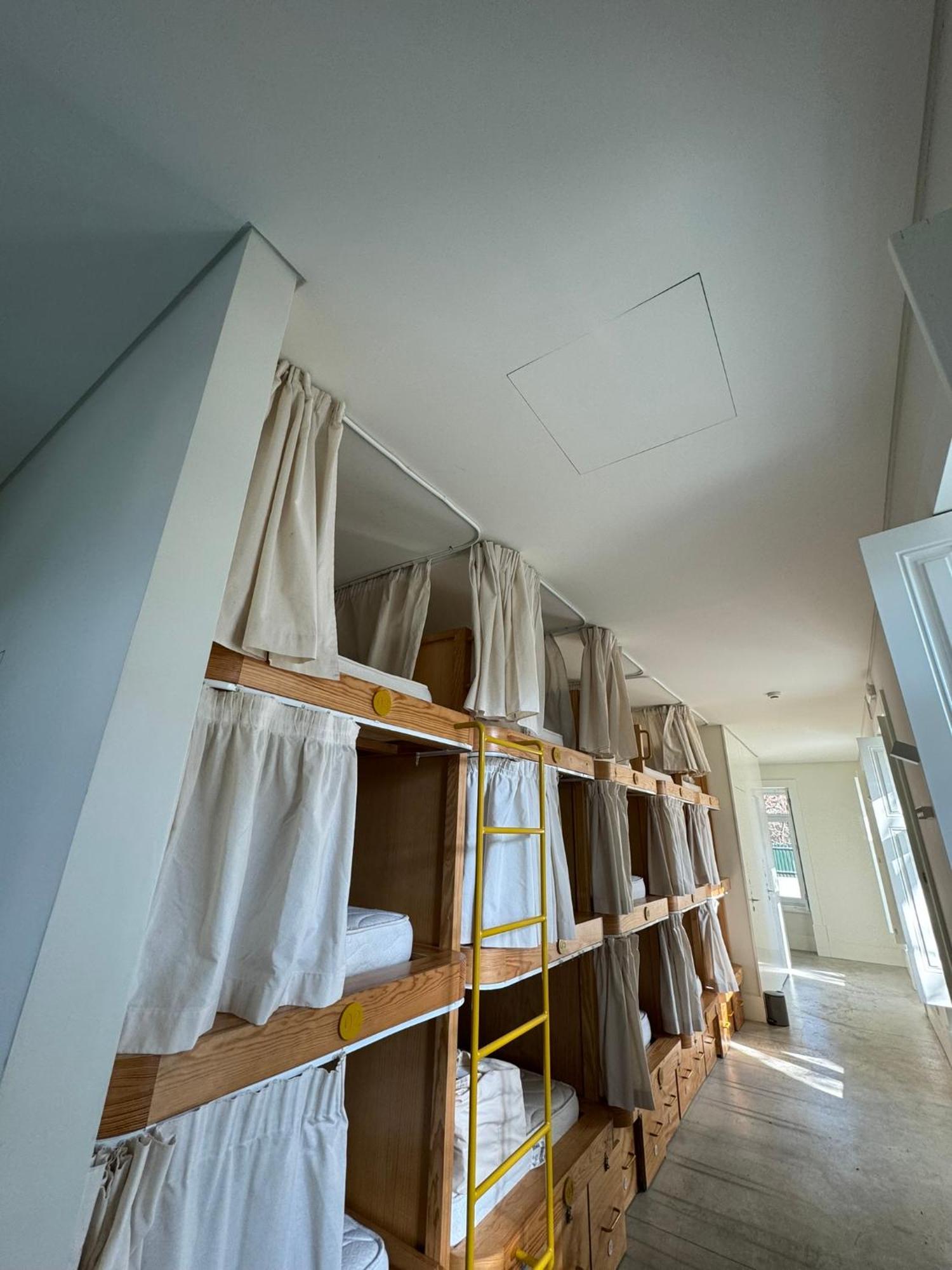 Surf & Sea Suites Parede Εξωτερικό φωτογραφία