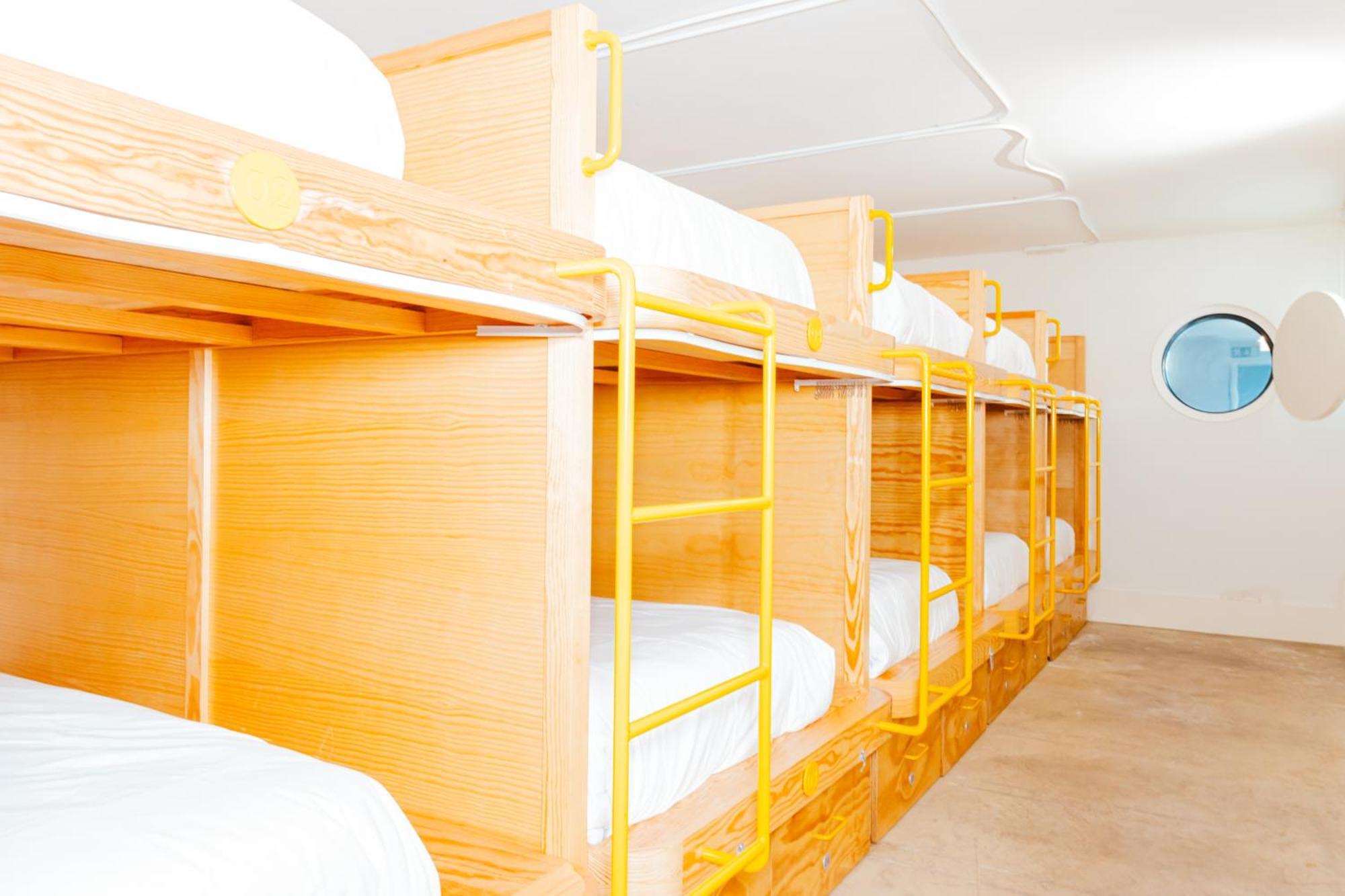 Surf & Sea Suites Parede Εξωτερικό φωτογραφία