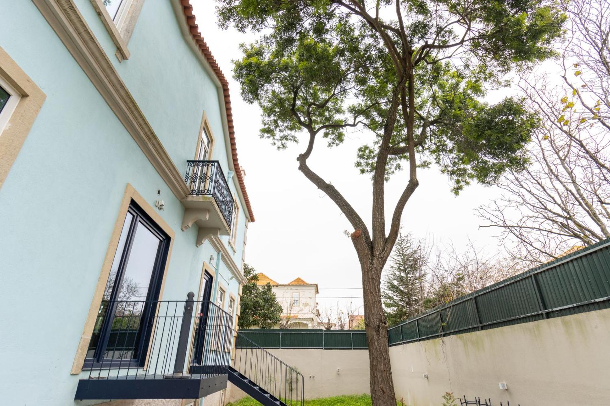Surf & Sea Suites Parede Εξωτερικό φωτογραφία